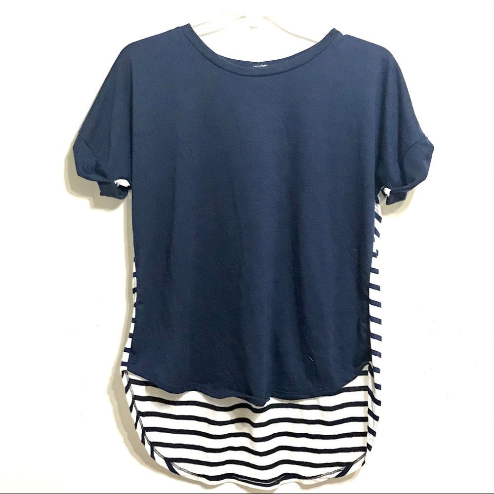 ⭐️3/$10⭐️ Like New 7th Ray Navy Blue Hi-Low Tee